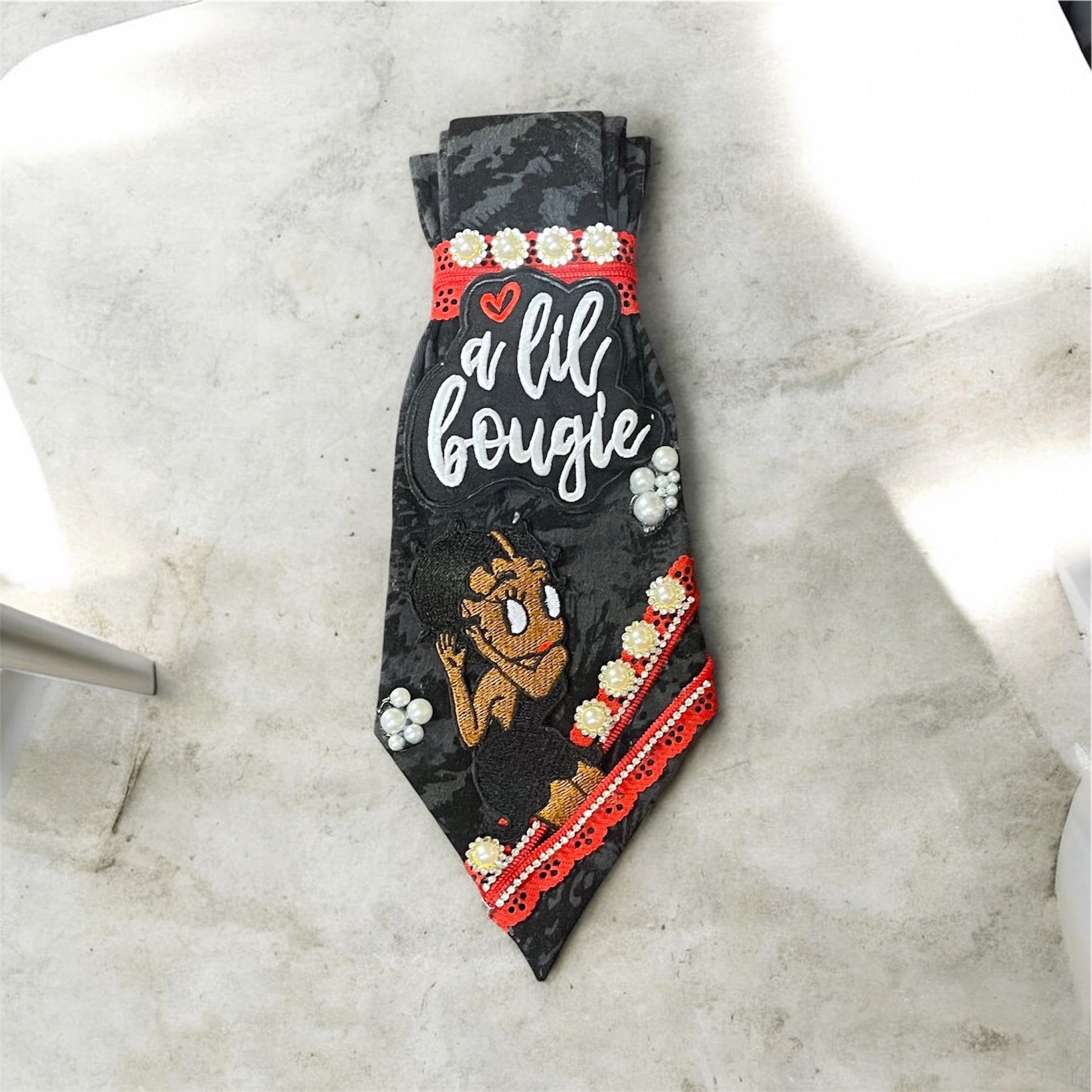 Kustom Handmade Val Tie-Betty Bougie