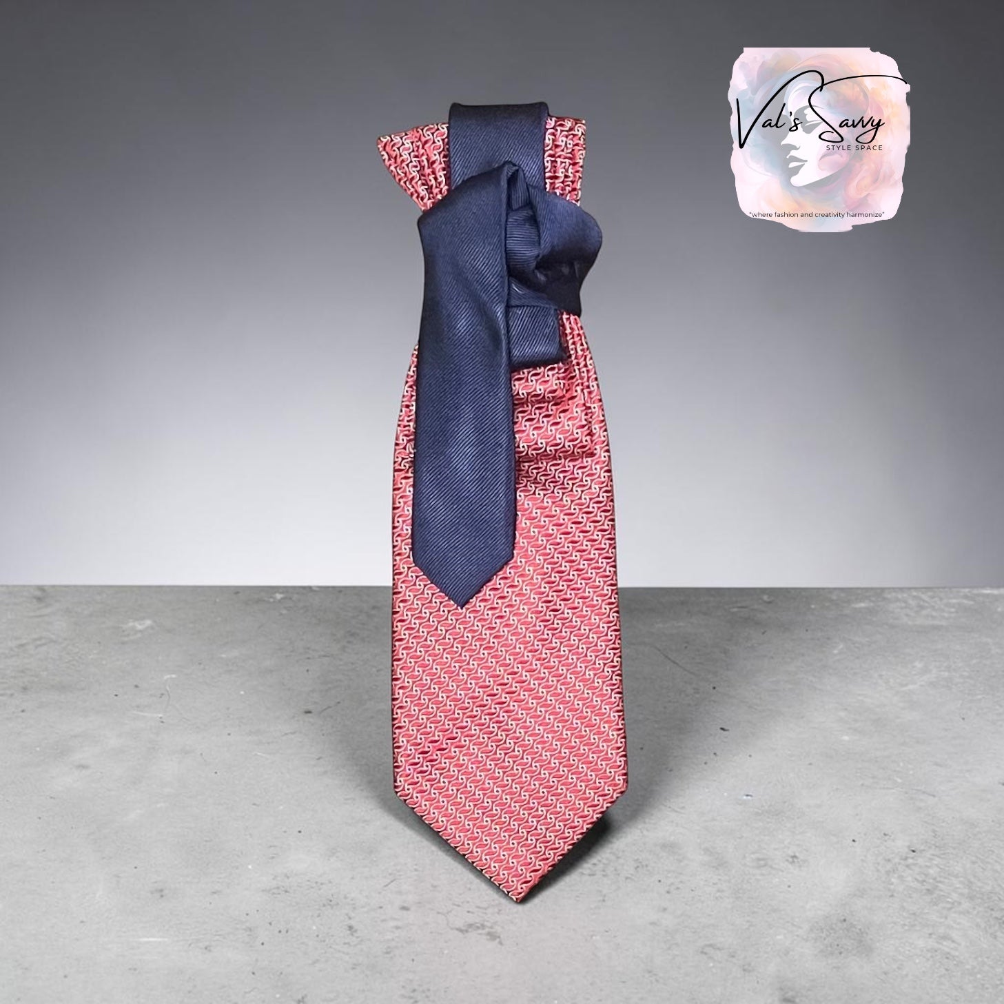Kustom Ties-no necklace