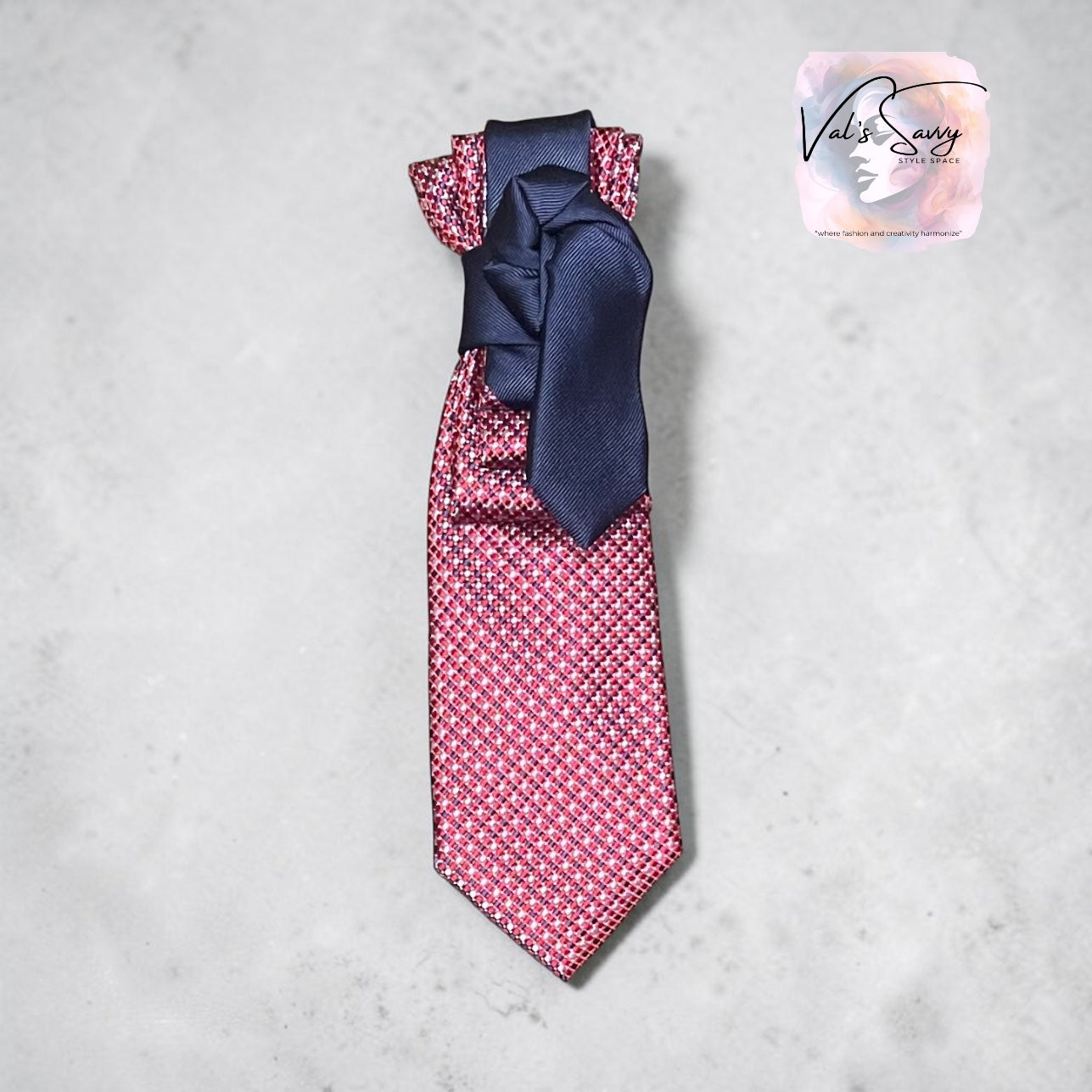 Kustom Ties-no necklace