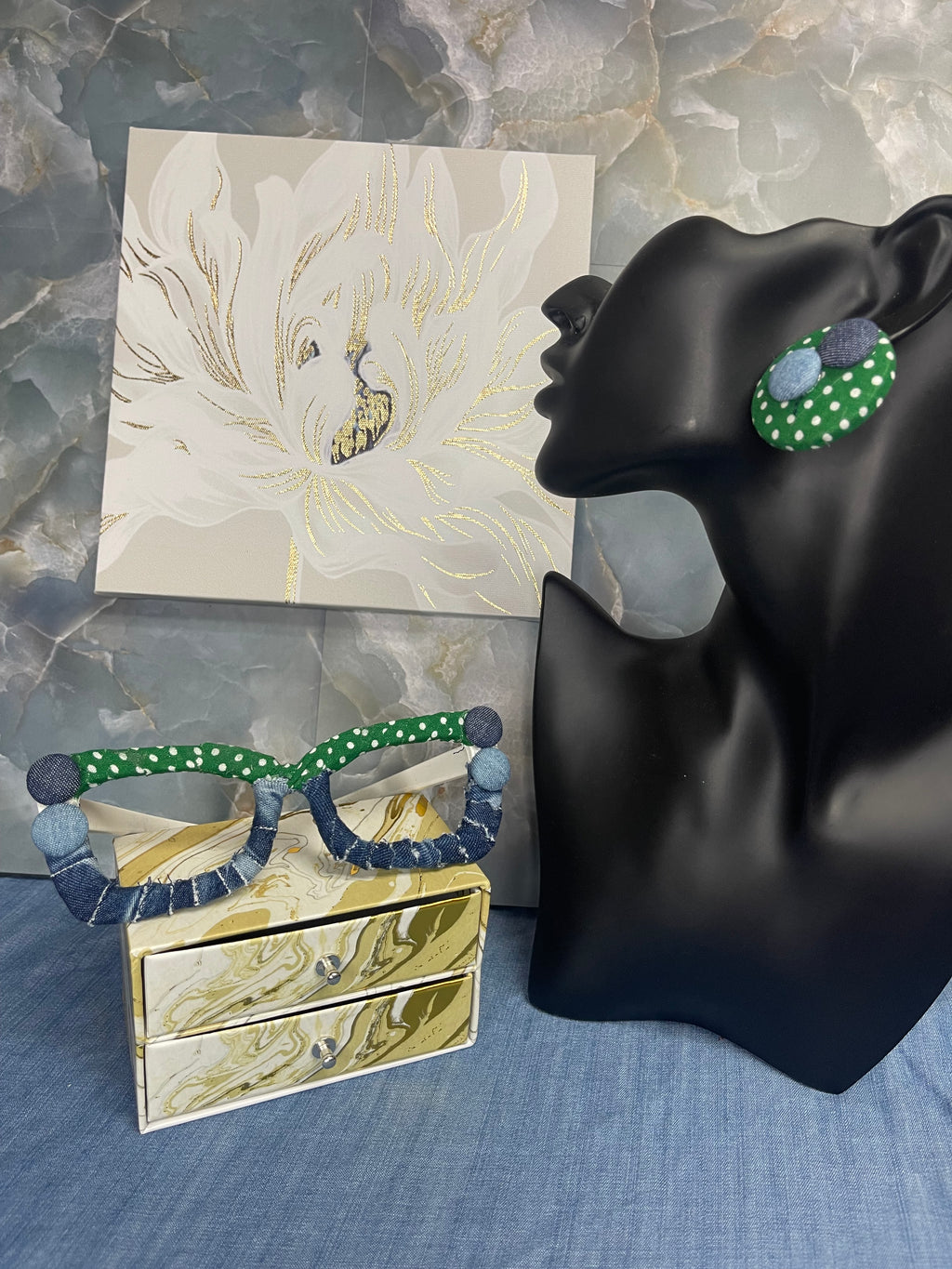 Kustom No Lense Glasses and Button Earring Set