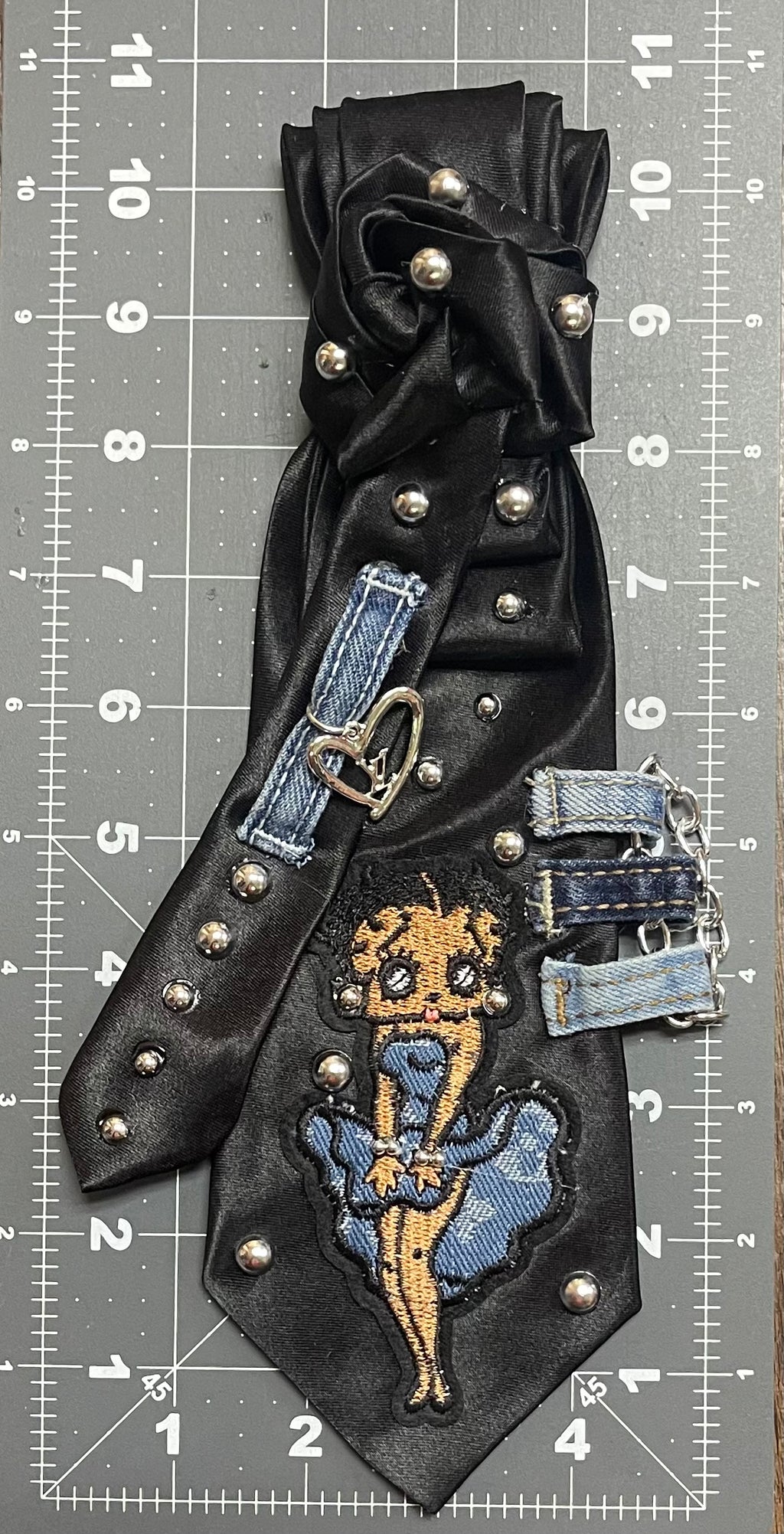 Kustom Val Tie-Betty Denim