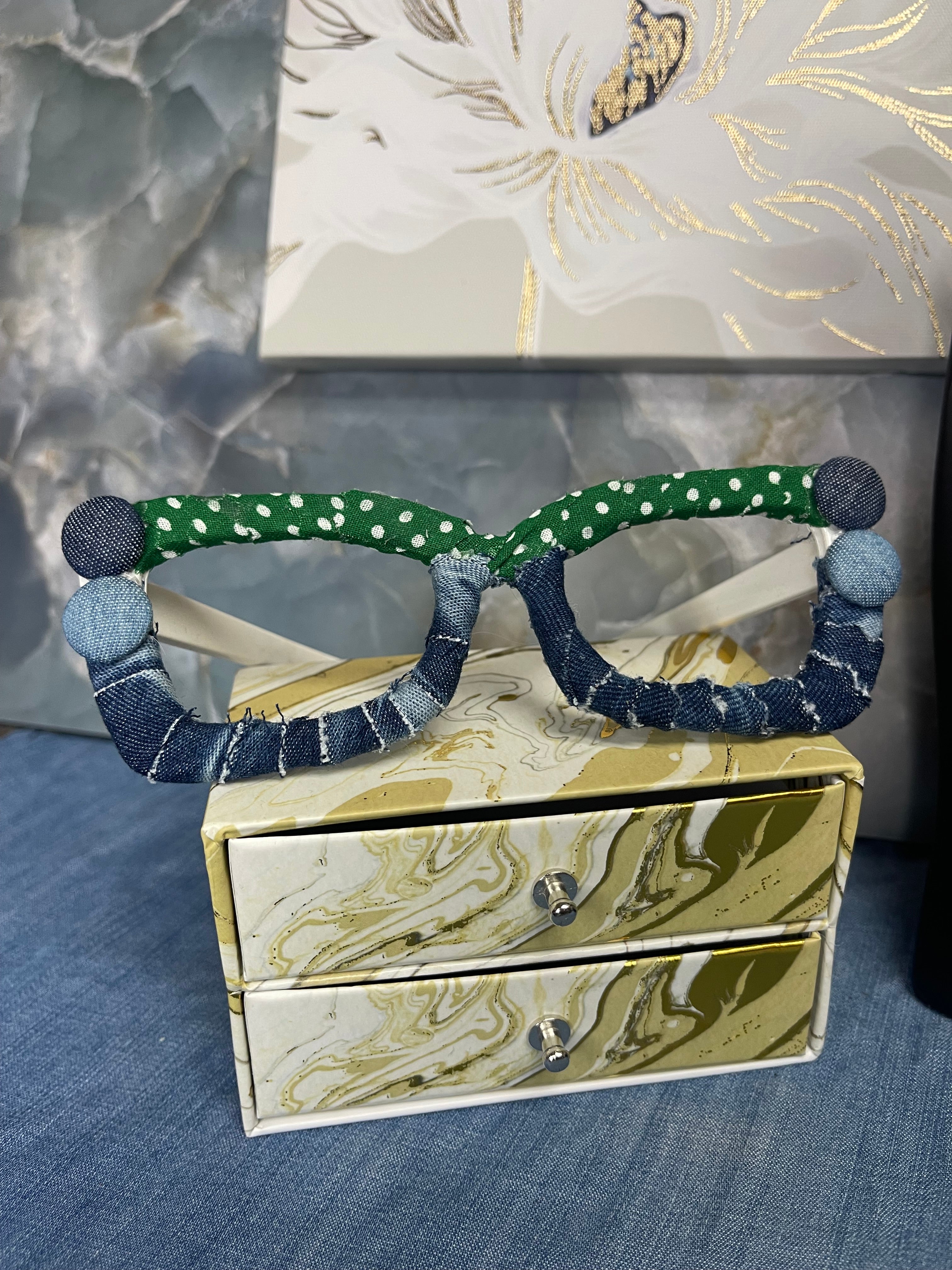 Kustom No Lense Glasses and Button Earring Set