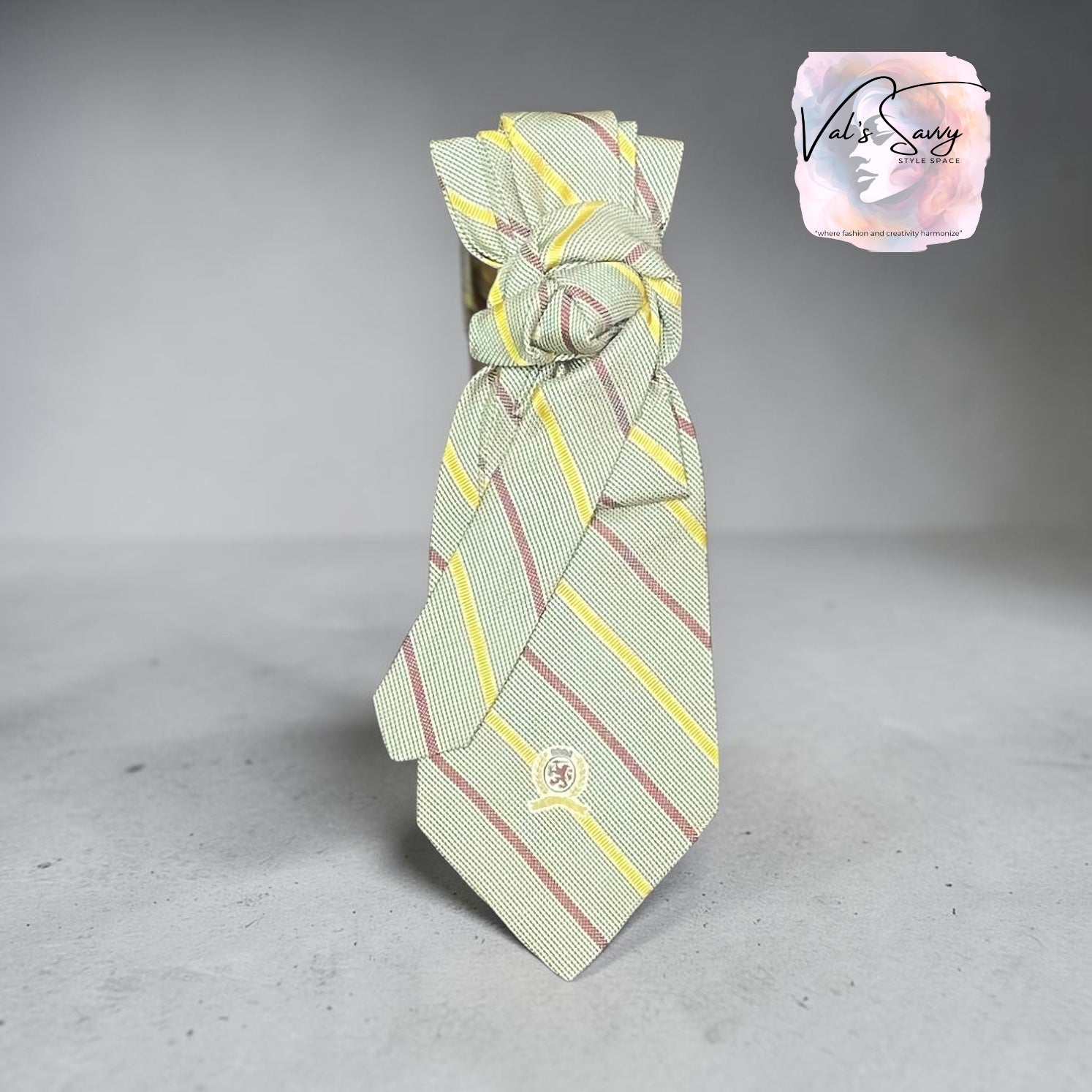 Kustom Ties-no necklace