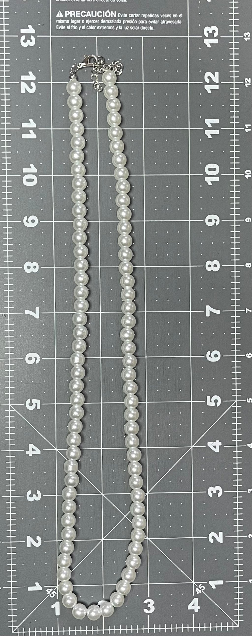 Long pearl necklace
